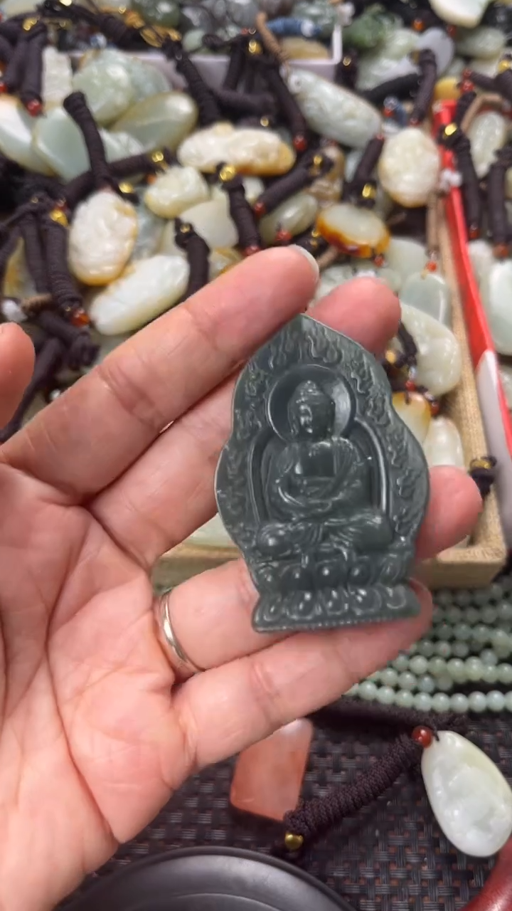 【闪购商品】和田玉颈饰未镶嵌多样性发货没有证书拍一发一有瑕