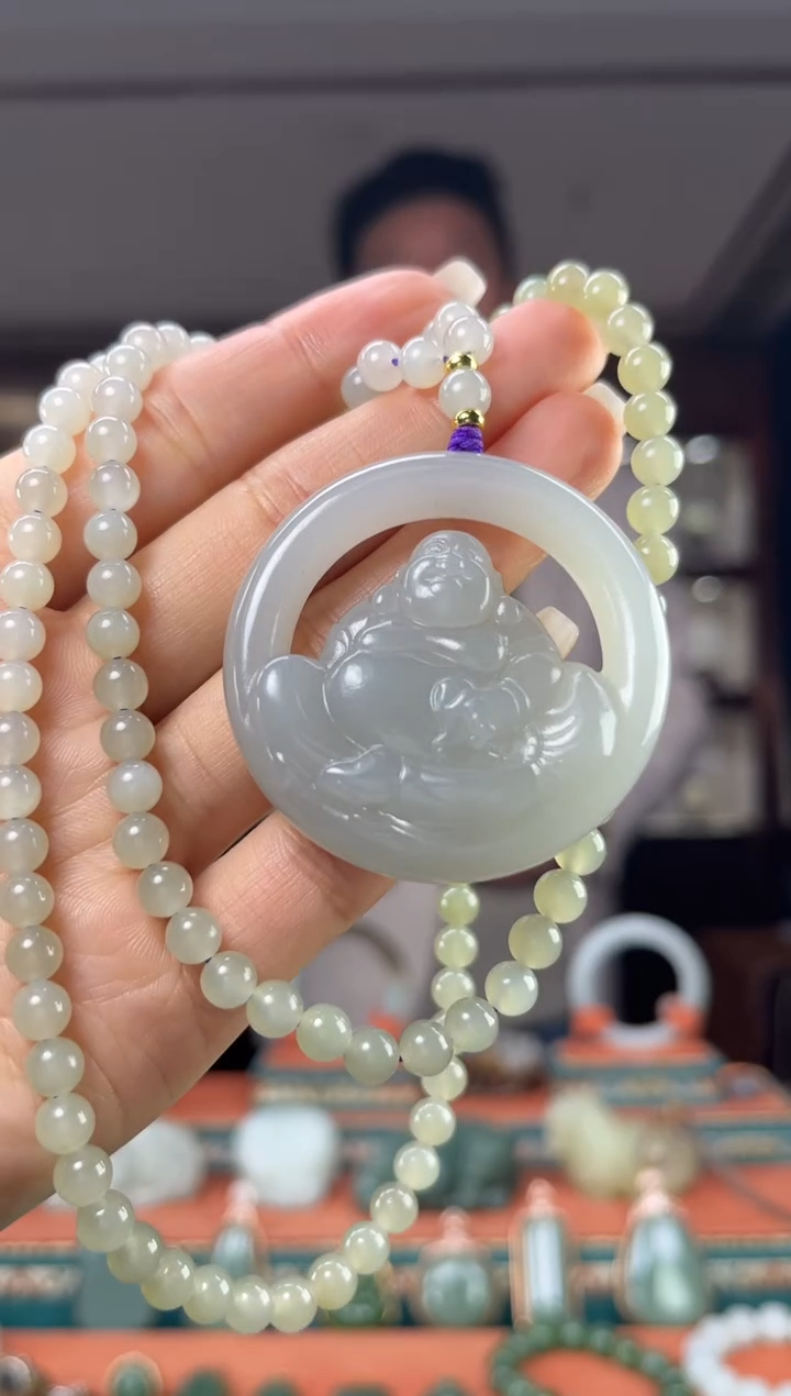 颈饰未镶嵌和田玉佩佩