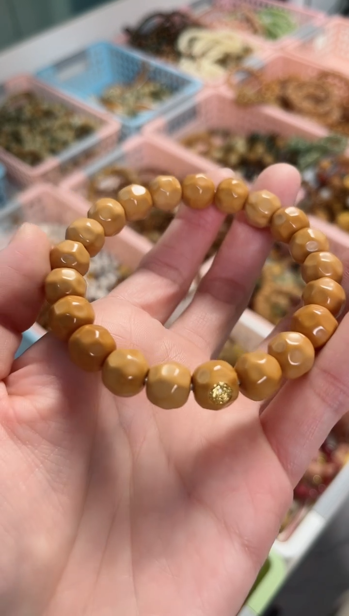 【闪购商品】菩提根/象牙果手串猴头奶酪金标