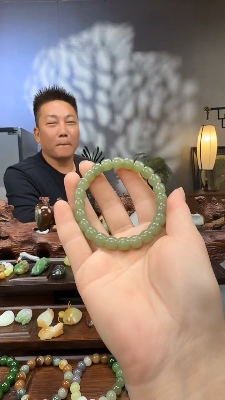 未镶嵌手串和田玉H****生手串