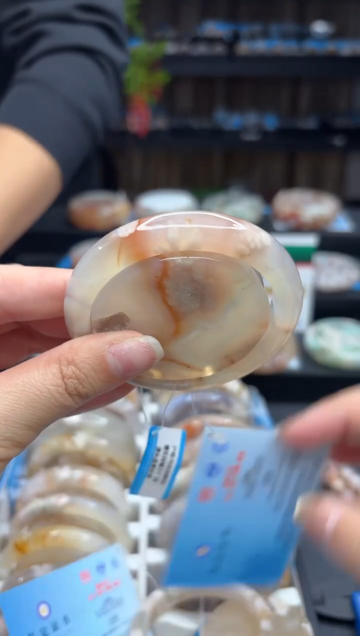 【闪购商品】石英质玉手镯未镶嵌608（56圈赠送镯心）