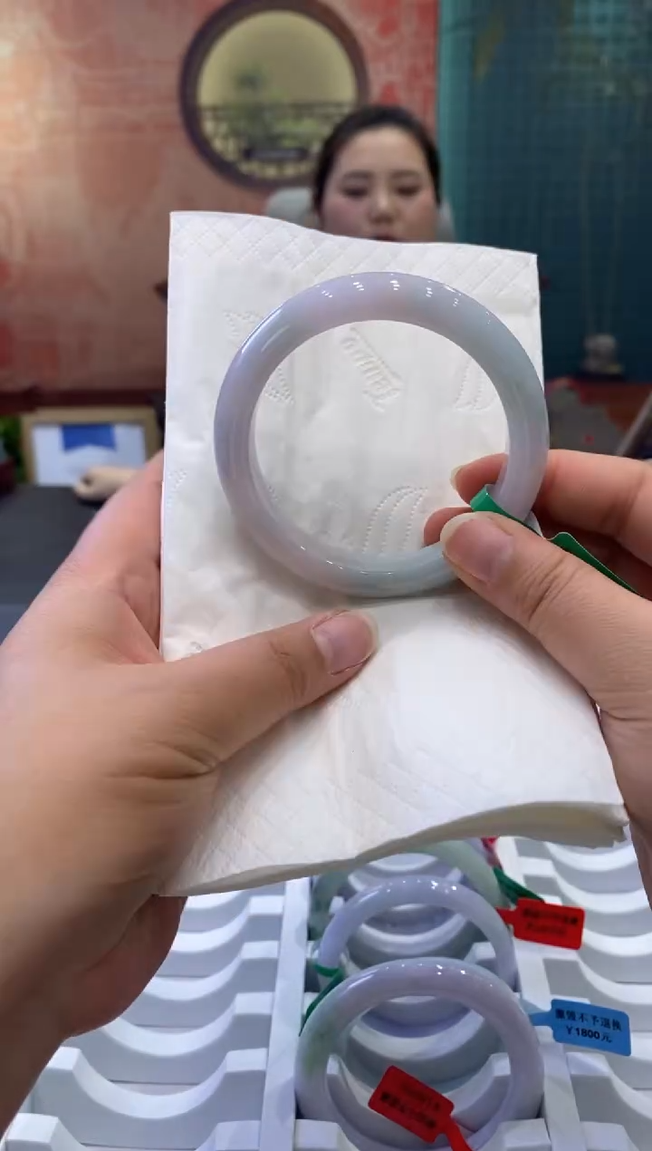 【闪购商品】翡翠手镯未镶嵌多人000445