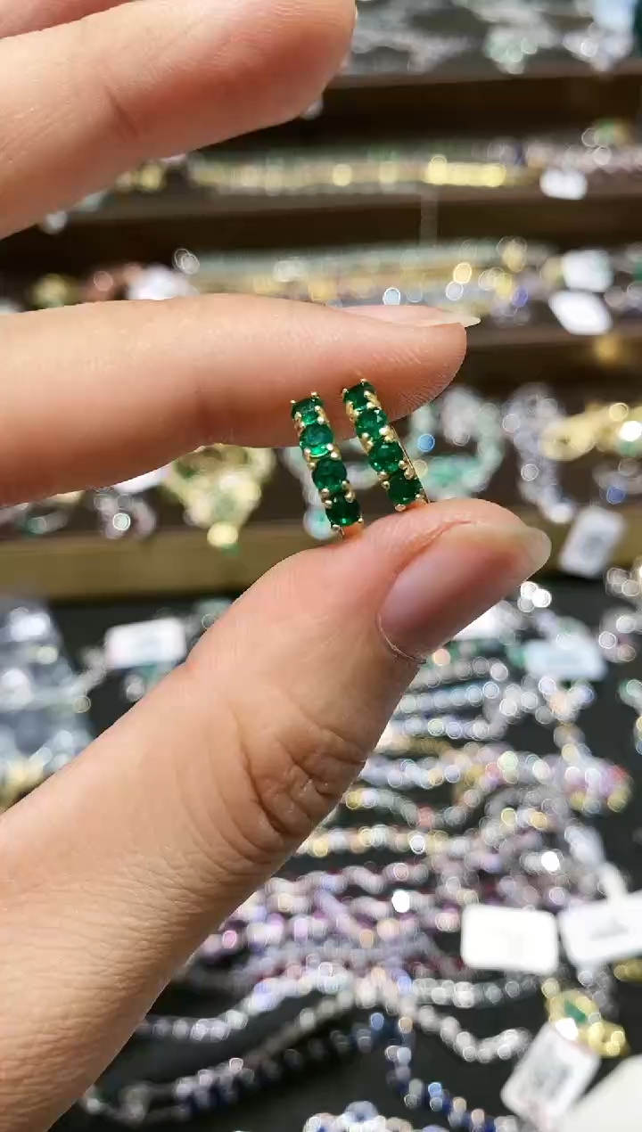 【闪购商品】祖母绿耳饰银S925镶嵌耳钉