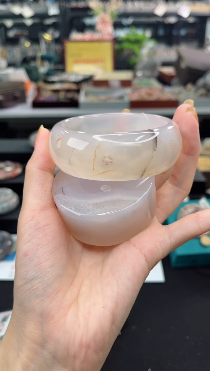 【闪购商品】石英质玉手镯未镶嵌63圈口（赠品镯心）3563042