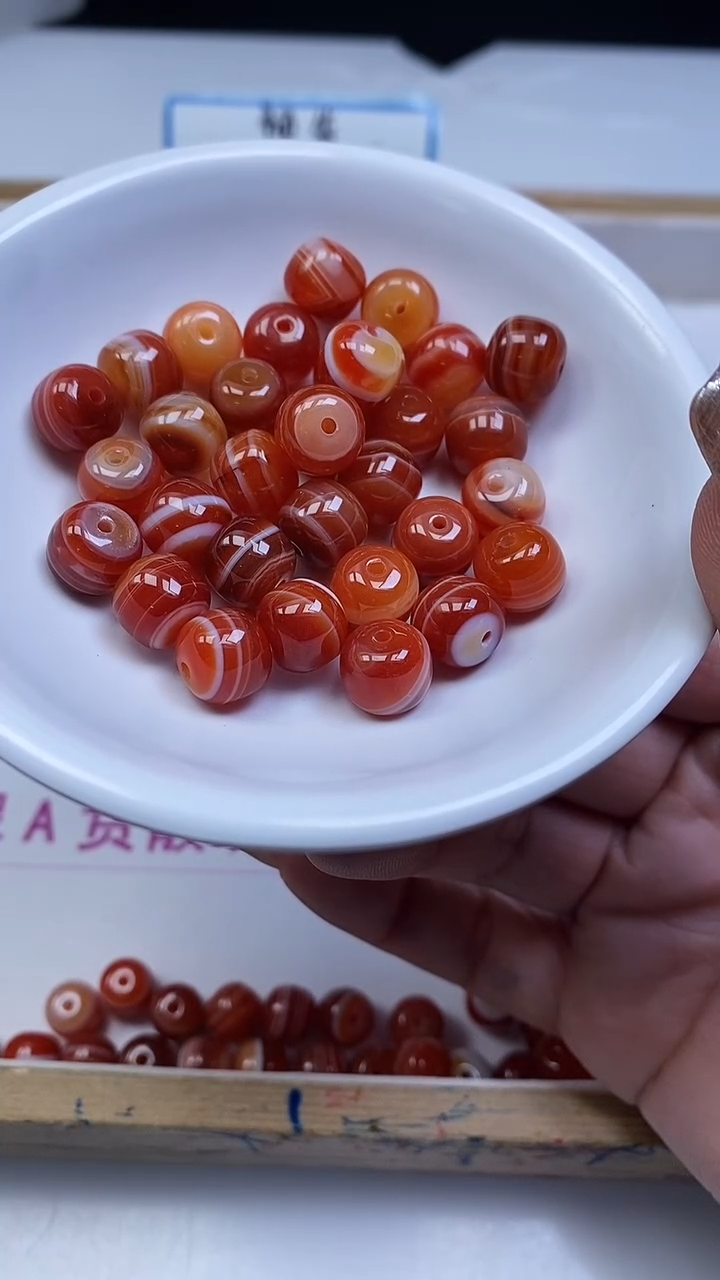 未镶嵌散珠南红玛瑙E830 南红缠丝老型（精品）8*9mm5颗9.9元
