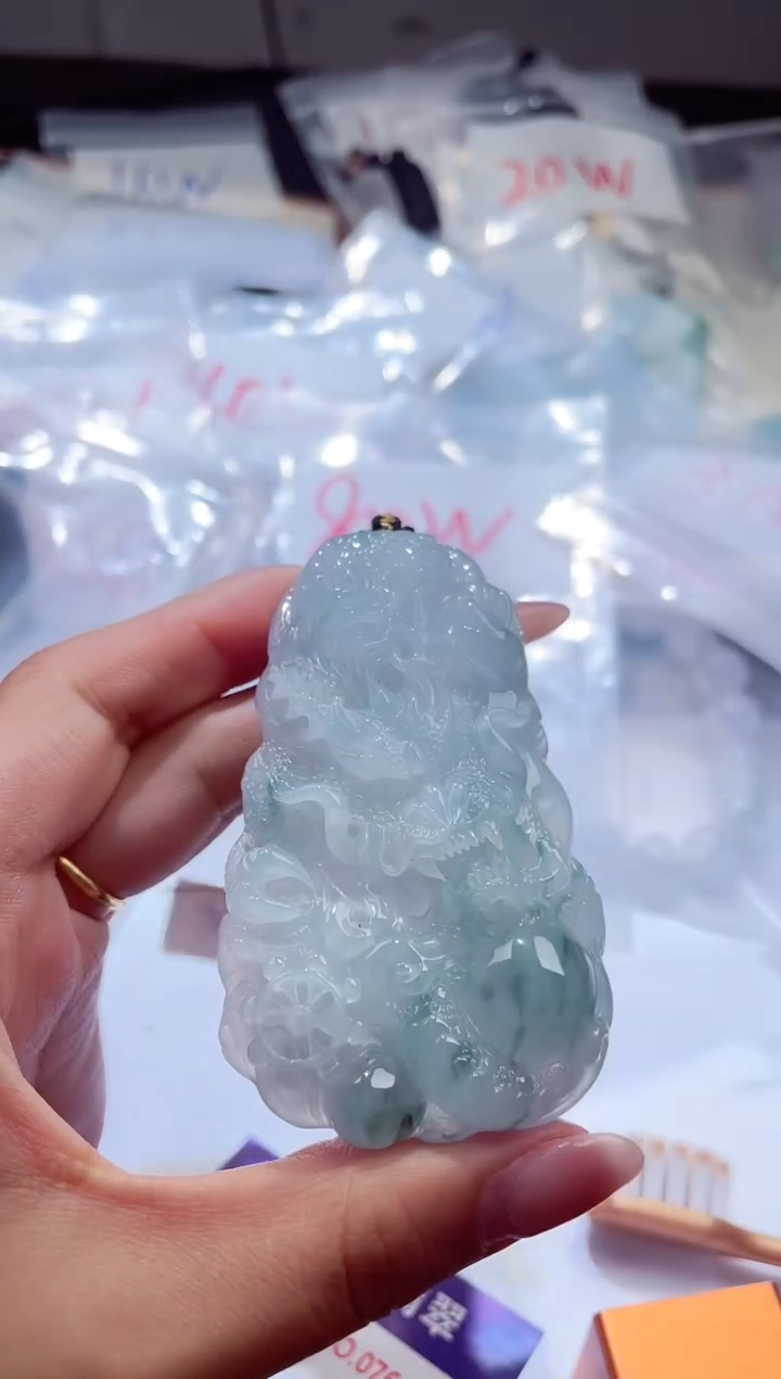 颈饰未镶嵌翡翠000001228