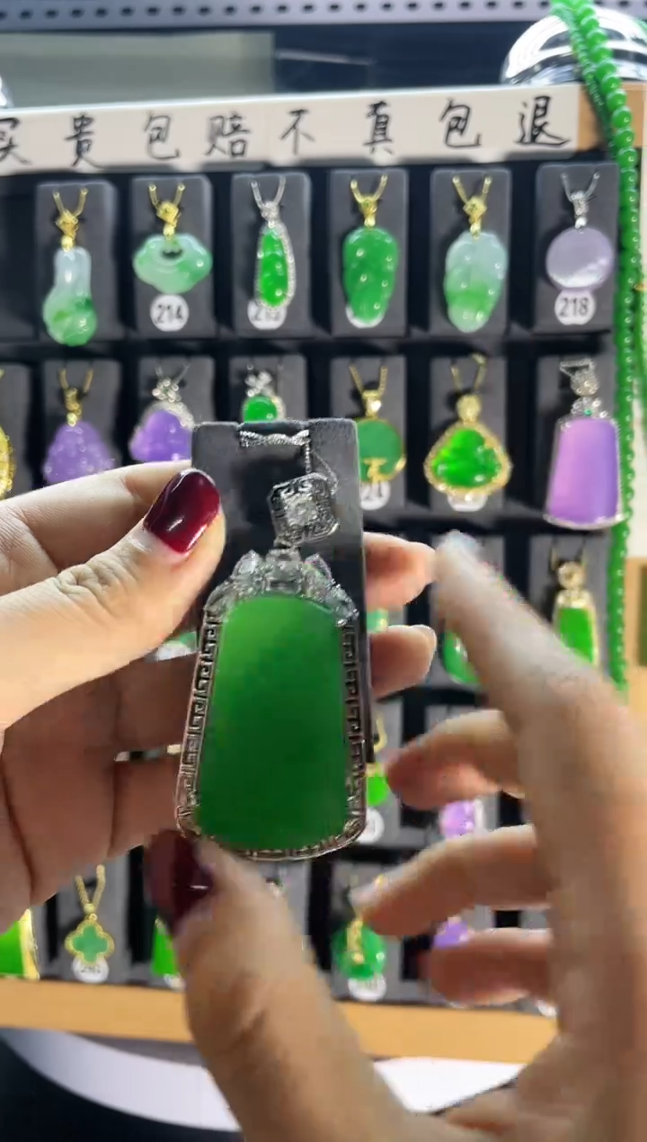 【闪购商品】翡翠耳饰银S925镶嵌212....