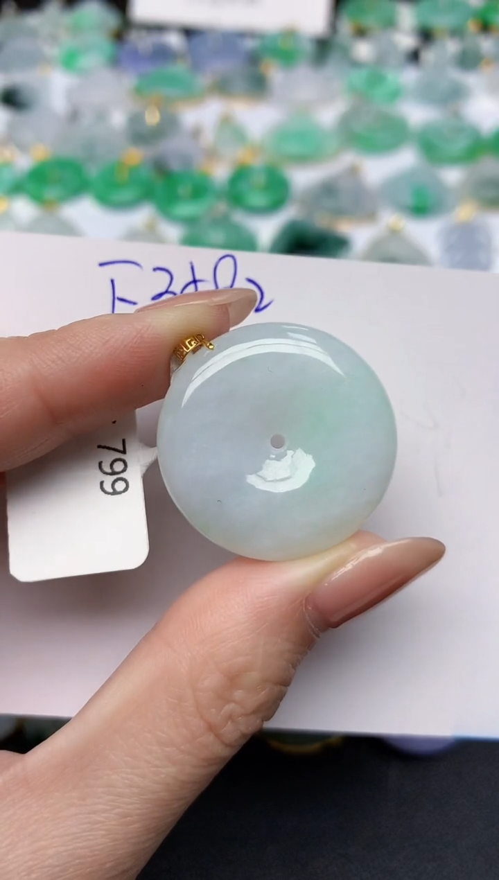 颈饰未镶嵌翡翠天然缅甸A货翡翠百元以上9元证书费自理