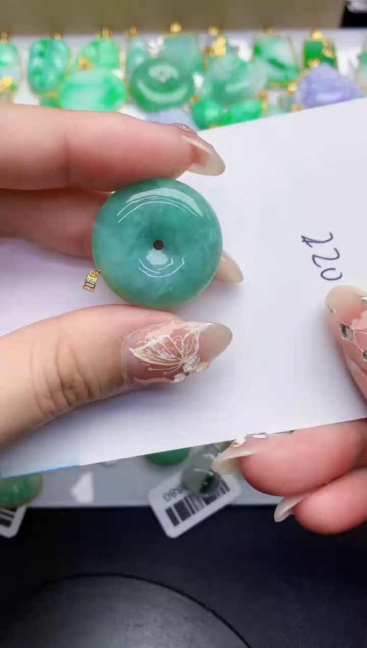 【闪购商品】翡翠颈饰18K金镶嵌000000000000