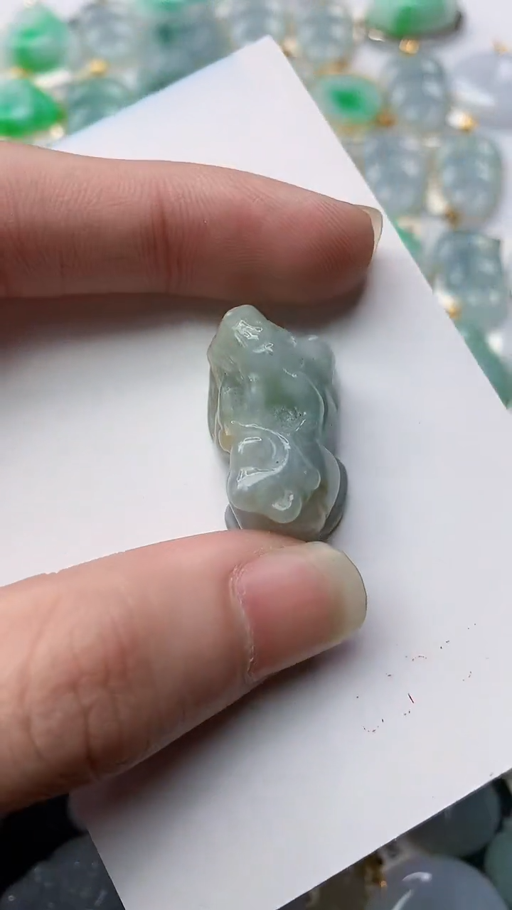 【闪购商品】翡翠颈饰未镶嵌28..........