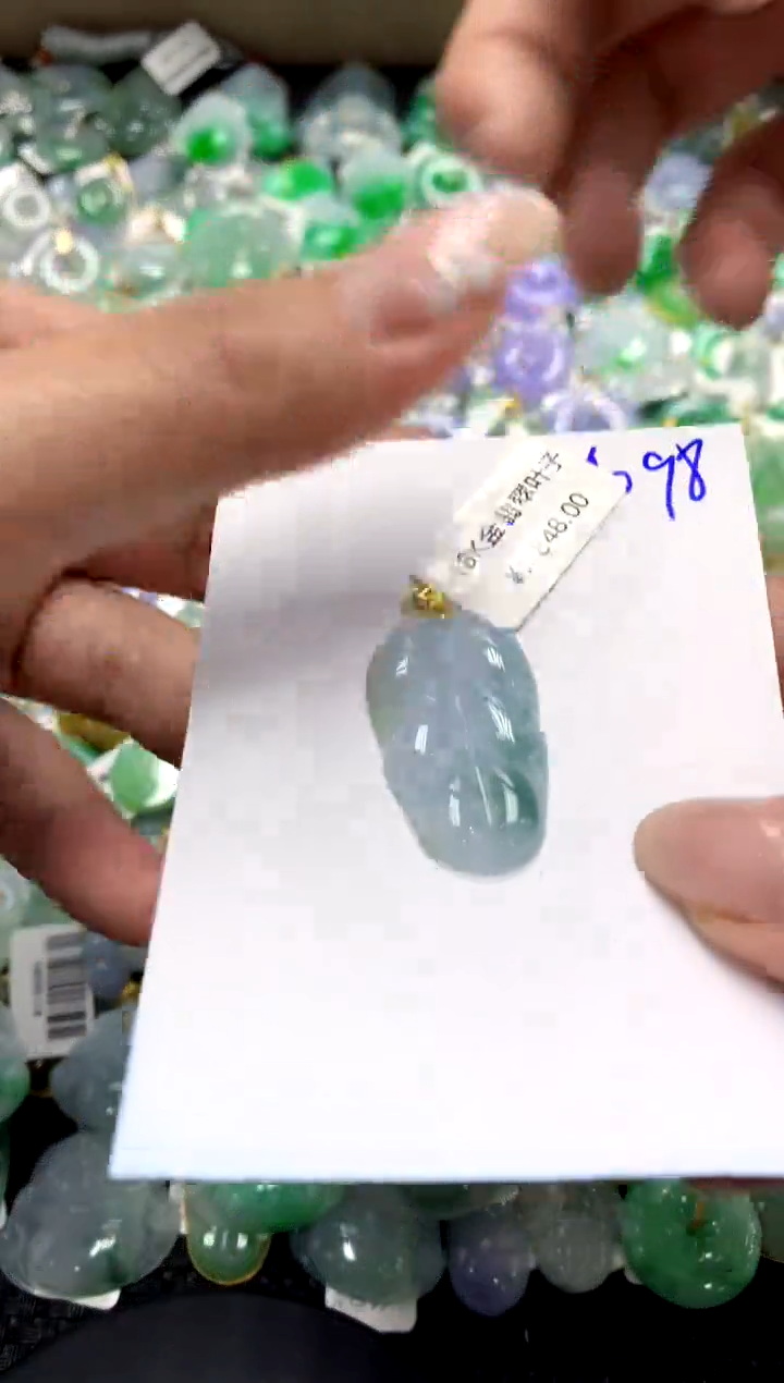 【闪购商品】翡翠颈饰18K金镶嵌1111111111111111