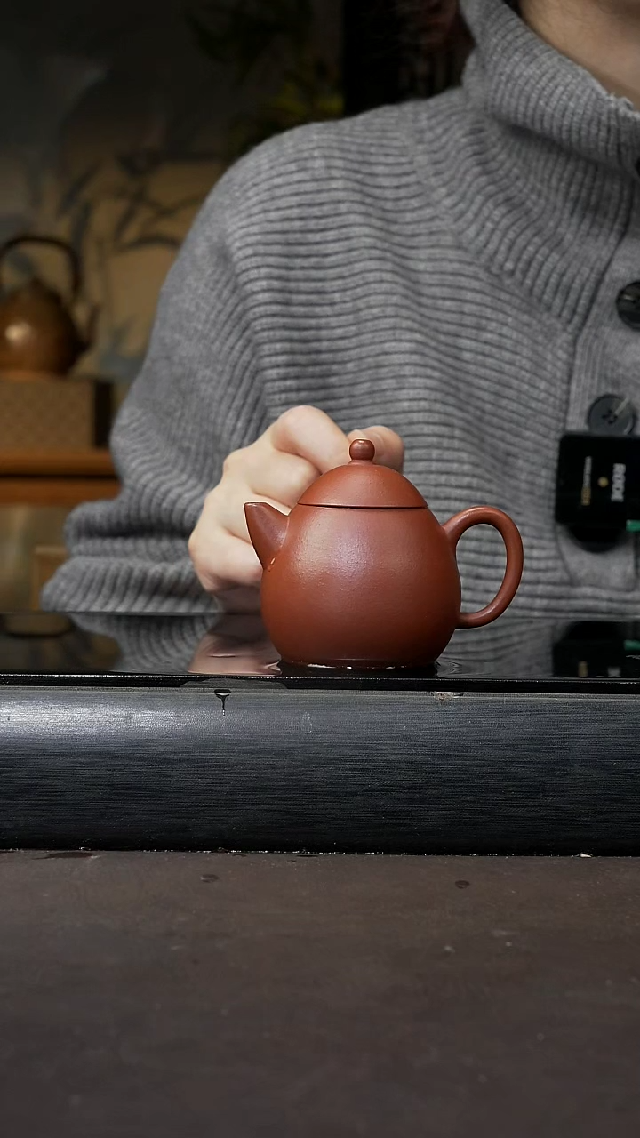 【闪购商品】紫砂茶壶朱泥 龙蛋120cc 041