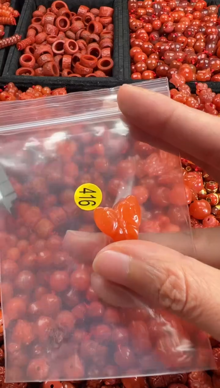 【闪购商品】南红玛瑙颈饰未镶嵌1
