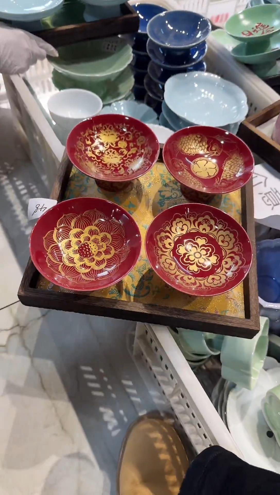 瓷片瓷非微瑕商品 介意勿拍 带托盘