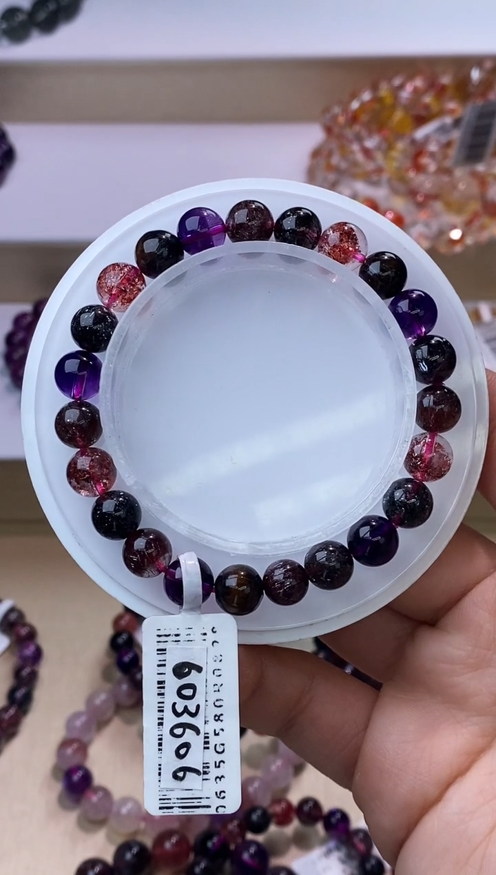 【闪购商品】水晶手链未镶嵌黑加仑超七单圈8m+