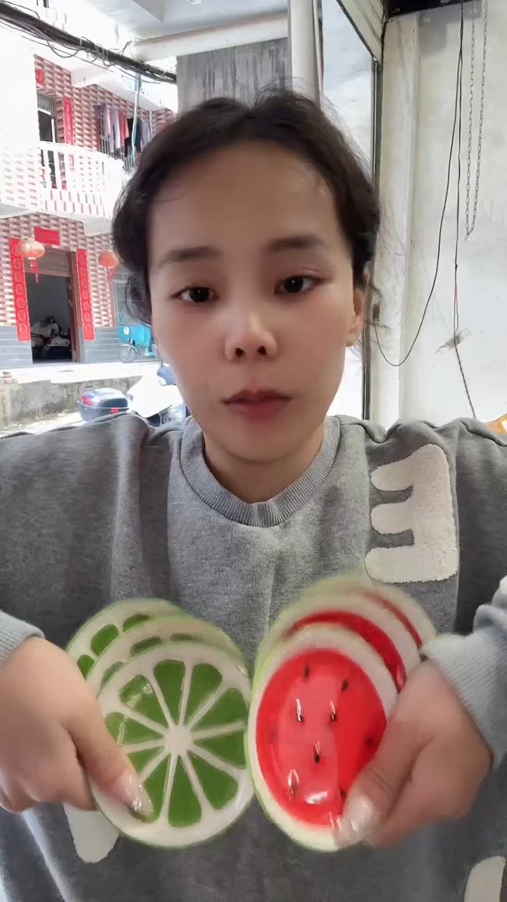 瓷片六个醋碟的瓷器的东西