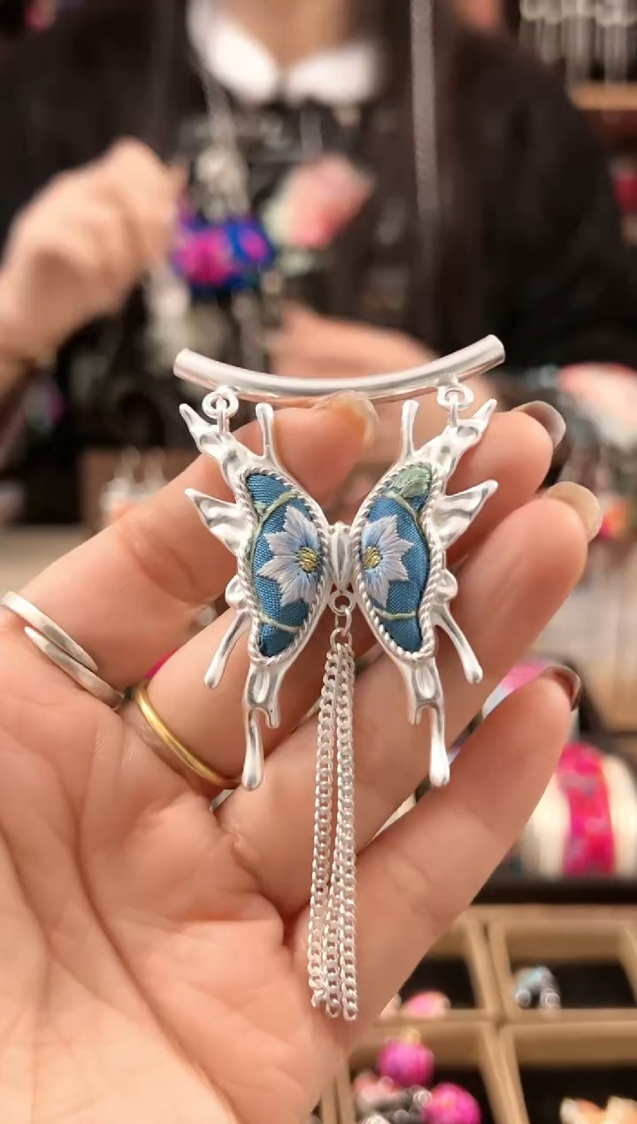 【闪购商品】织绣民族风老绣饰品352