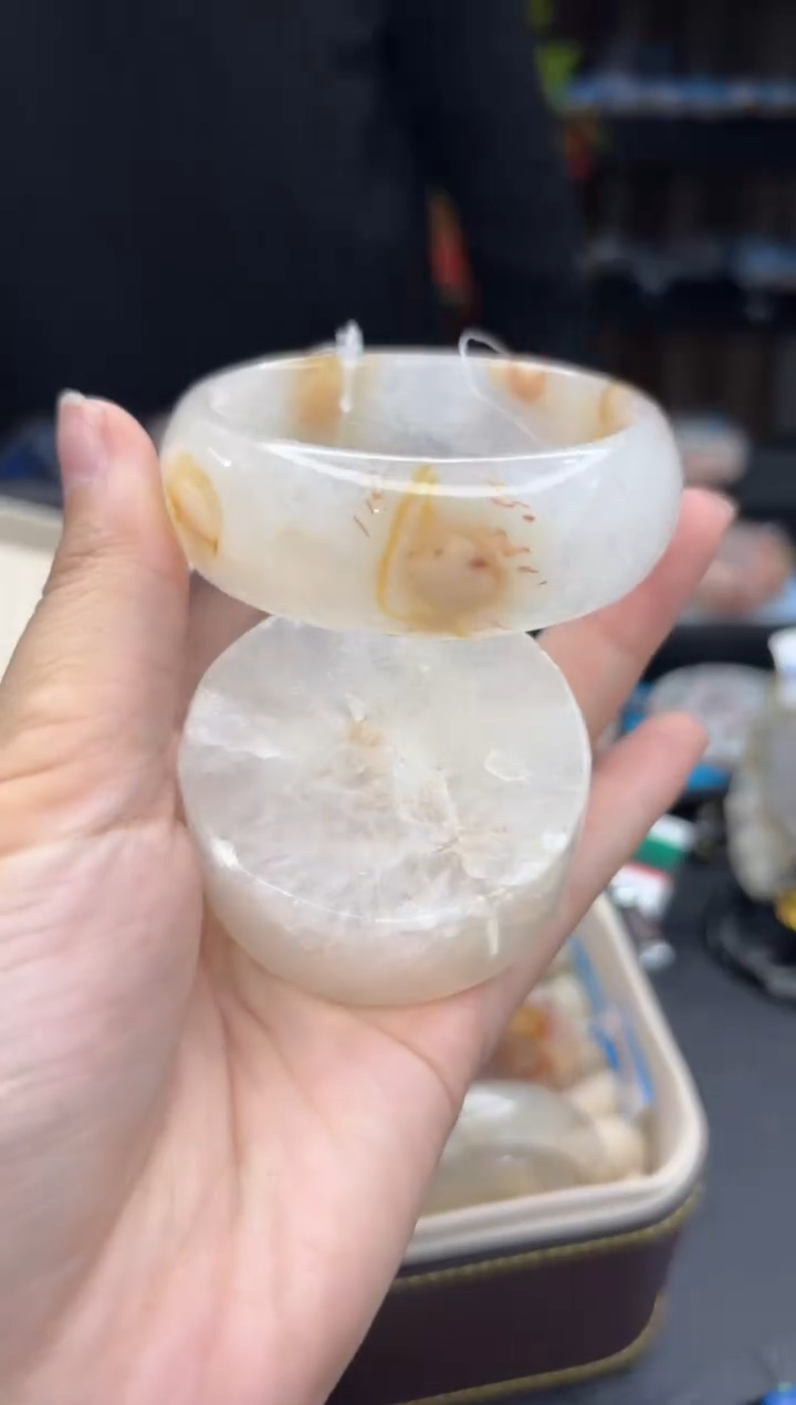 【闪购商品】石英质玉手镯未镶嵌1078（54圈赠送镯心）