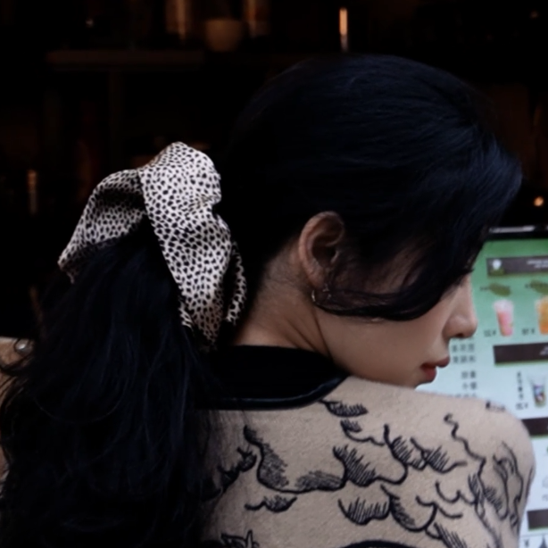 Moon Valley 超大复古豹纹缎面发圈，高级感爆棚MV6720