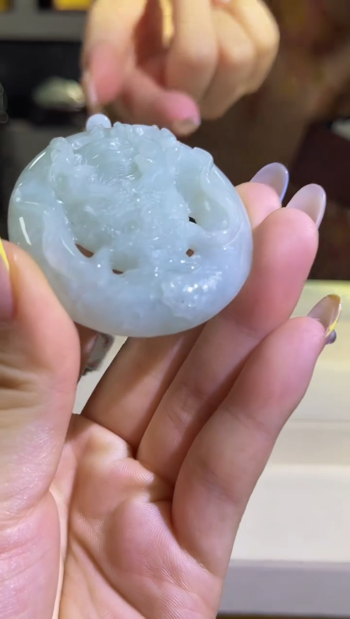 翡翠未镶嵌颈饰MFC0812127