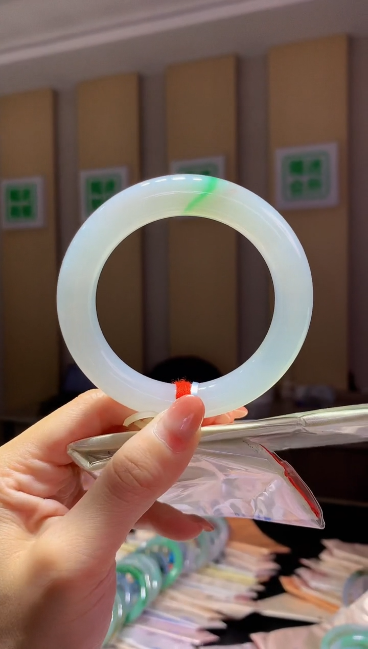 未镶嵌手镯翡翠-C104 圈口56.7 全款19万 定金2万