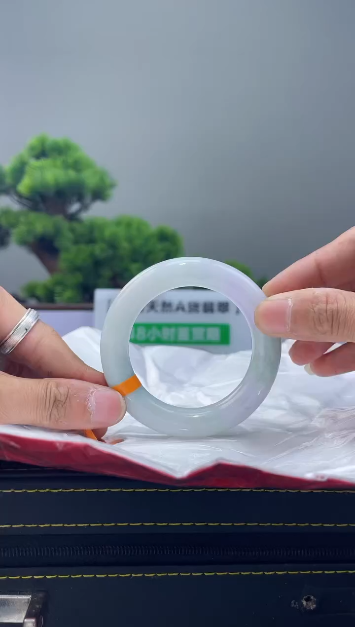 【闪购商品】翡翠手镯未镶嵌手镯22