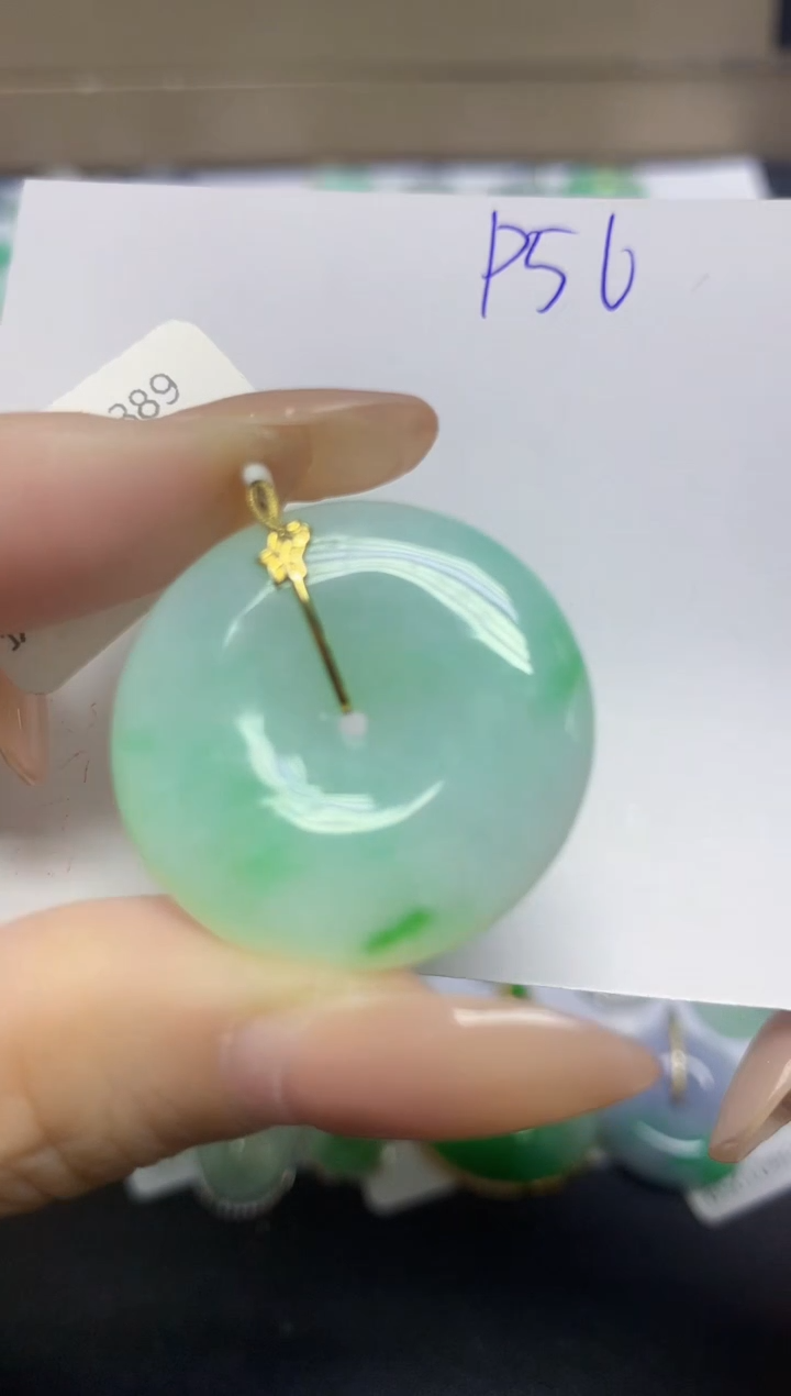 颈饰18K金镶嵌翡翠天然缅甸翡翠A货翡翠百元以上9元证书费自理