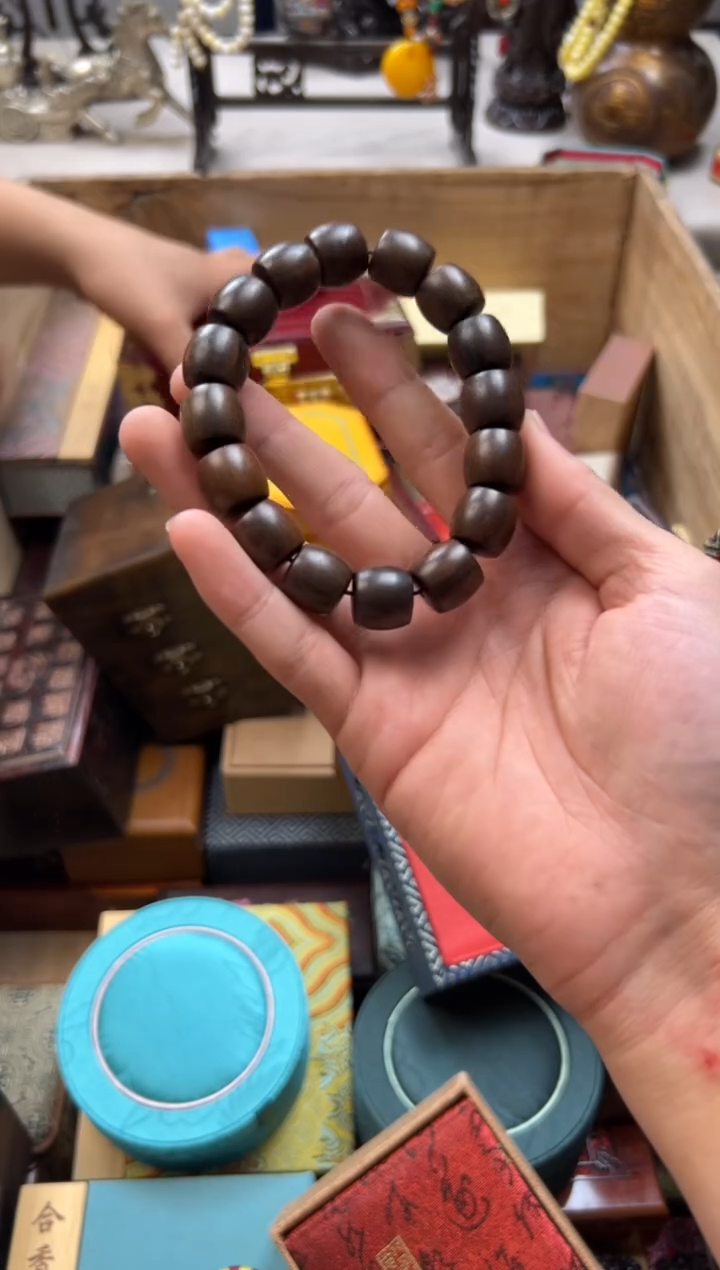 沉香精油沉香主播精选链接———————1.6