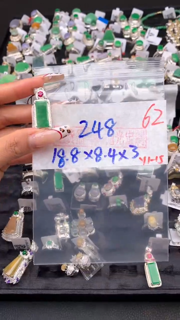 【闪购商品】定制翡翠未镶嵌毛货需精细抛光发货拍一发一