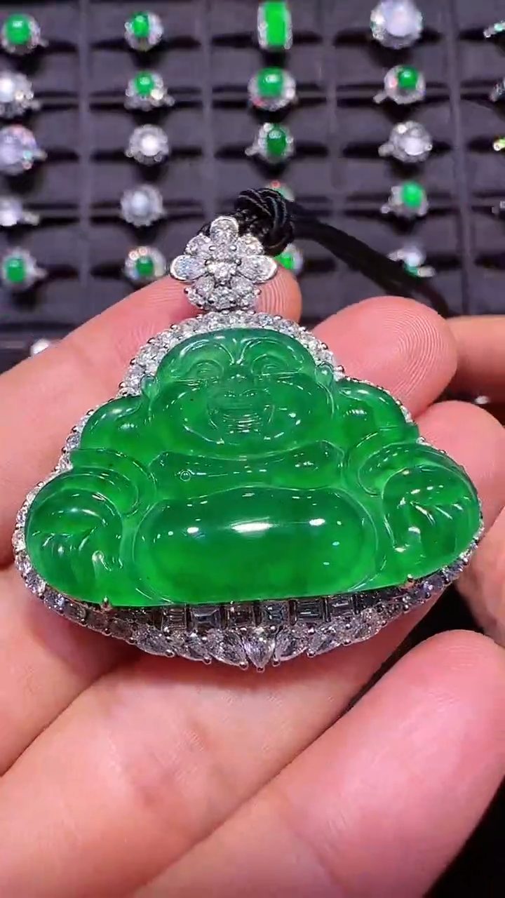 【闪购商品】翡翠吊坠(不含链)18K金镶嵌佛公