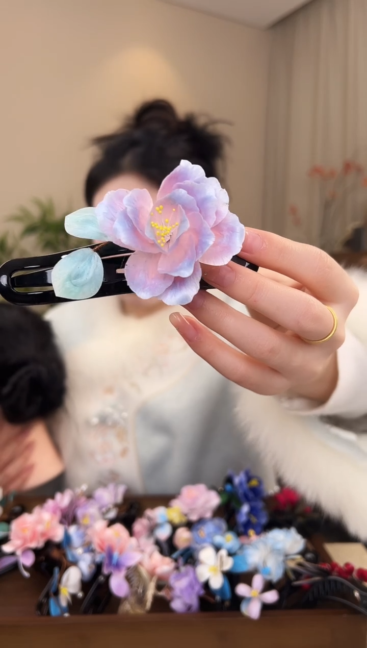 刺绣粉紫色懒人夹
