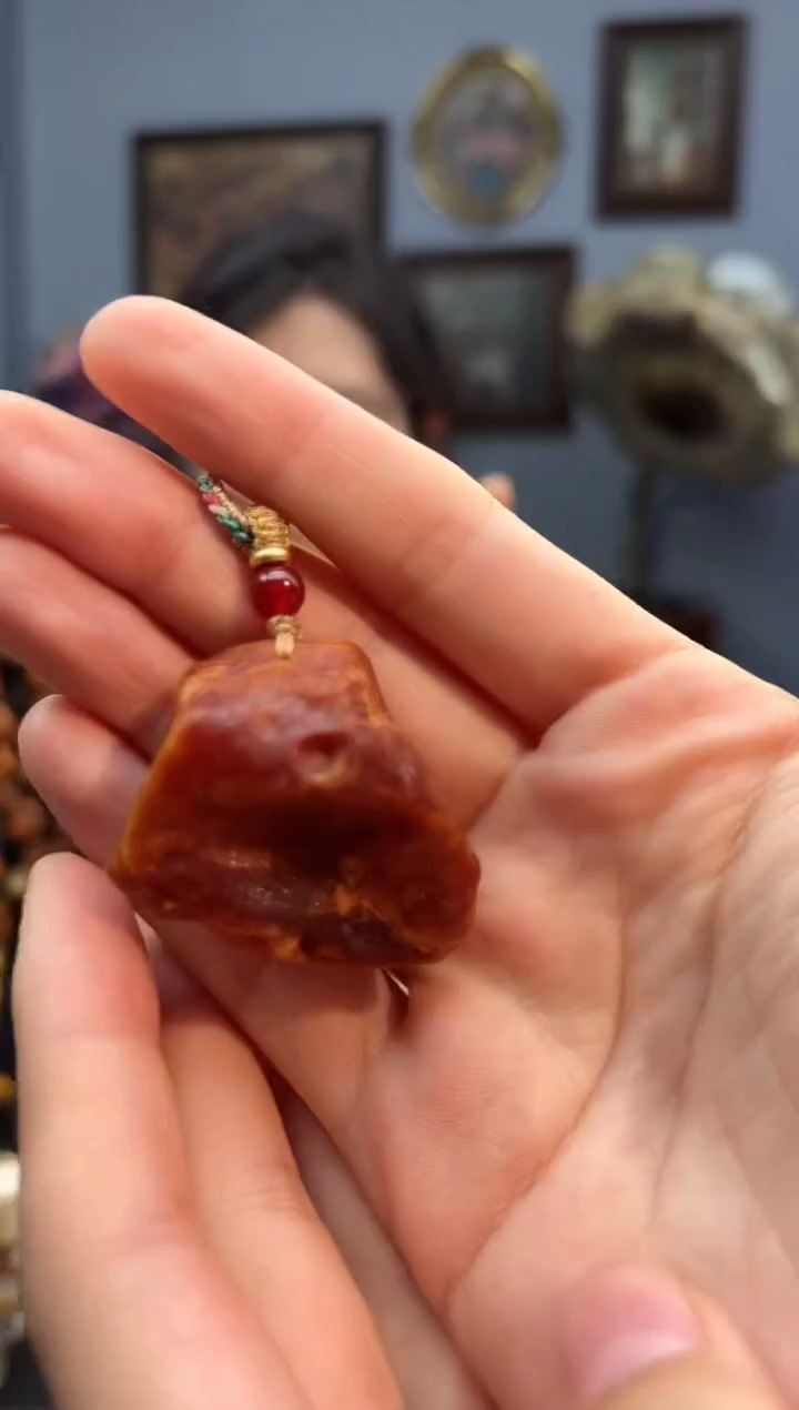 琥珀颈饰未镶嵌吊坠