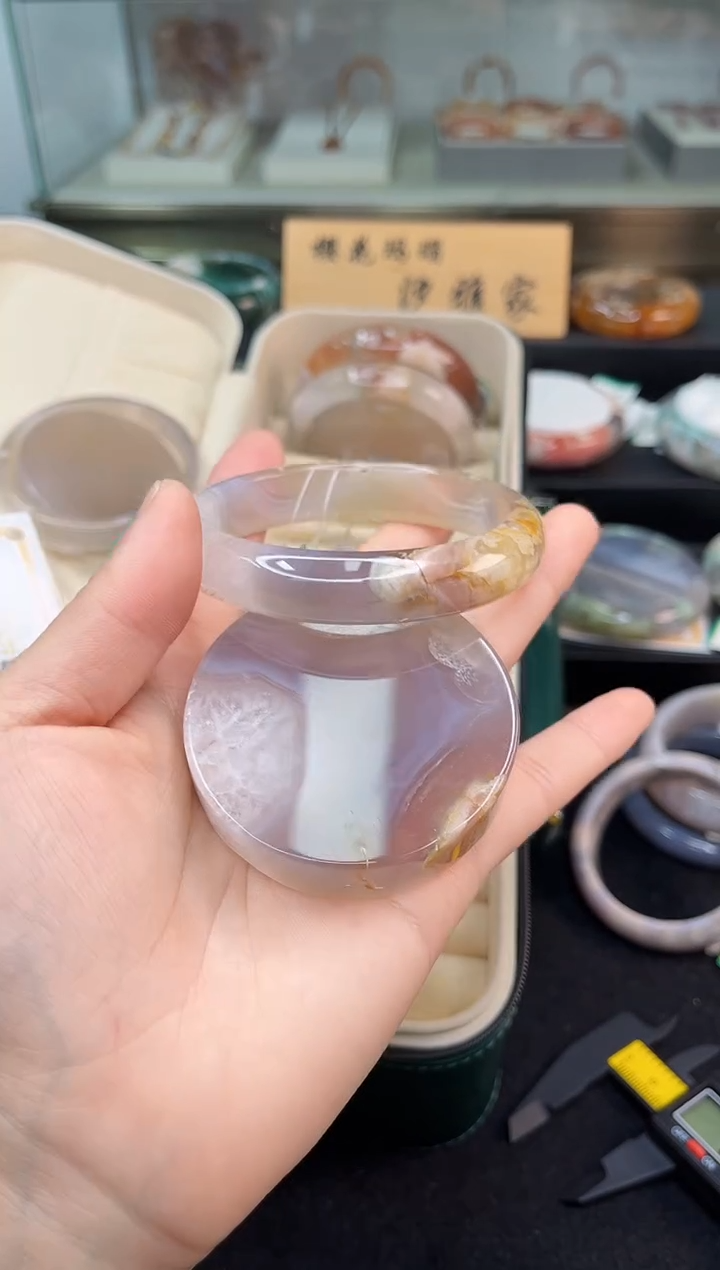 未镶嵌手镯石英质玉61圈口（赠品镯心）36346237