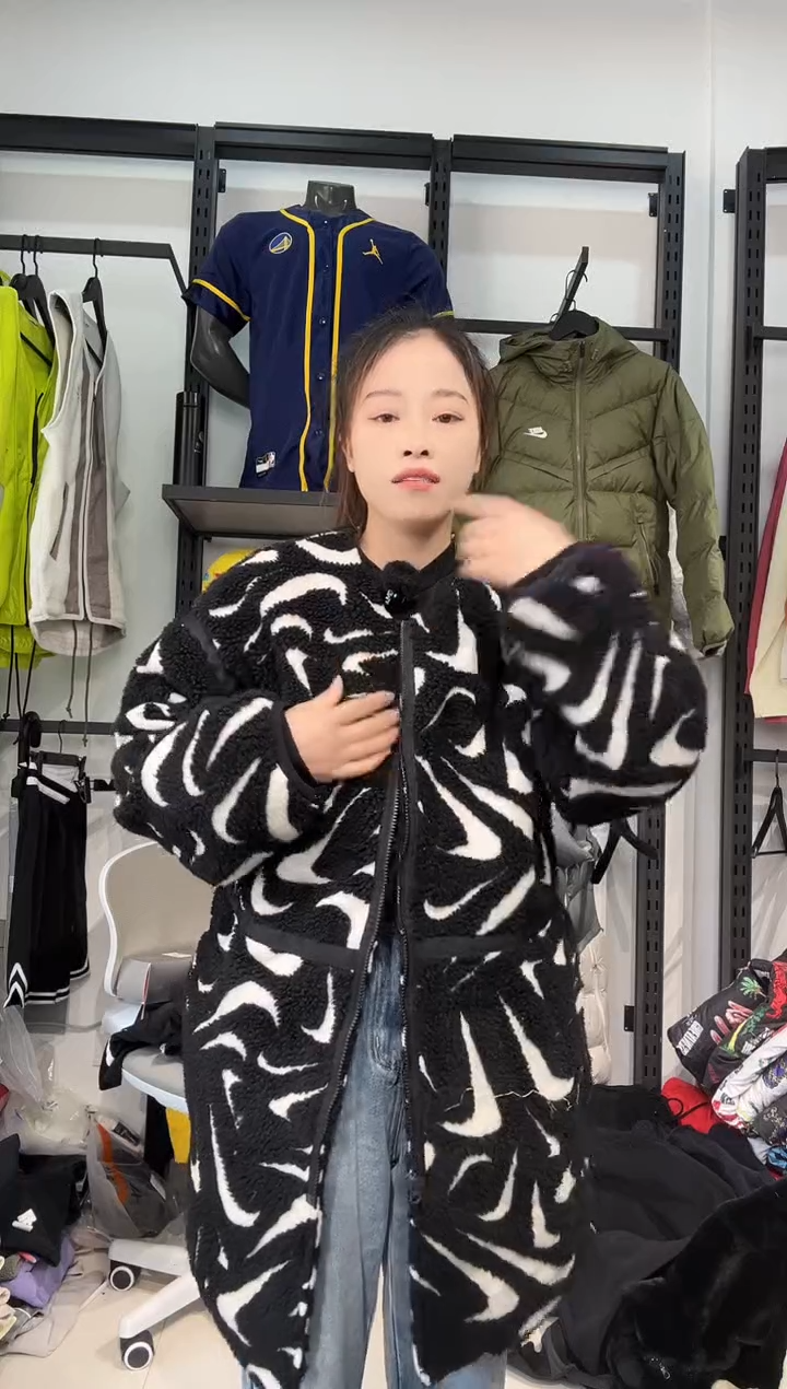 3641闪购编码 Nike/Jordan运动卫衣裤以直播间过款为准 尺码  l