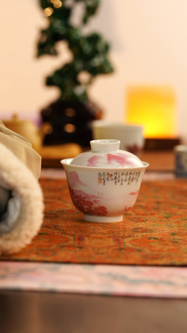 【闪购商品】宝石红山水宝石红