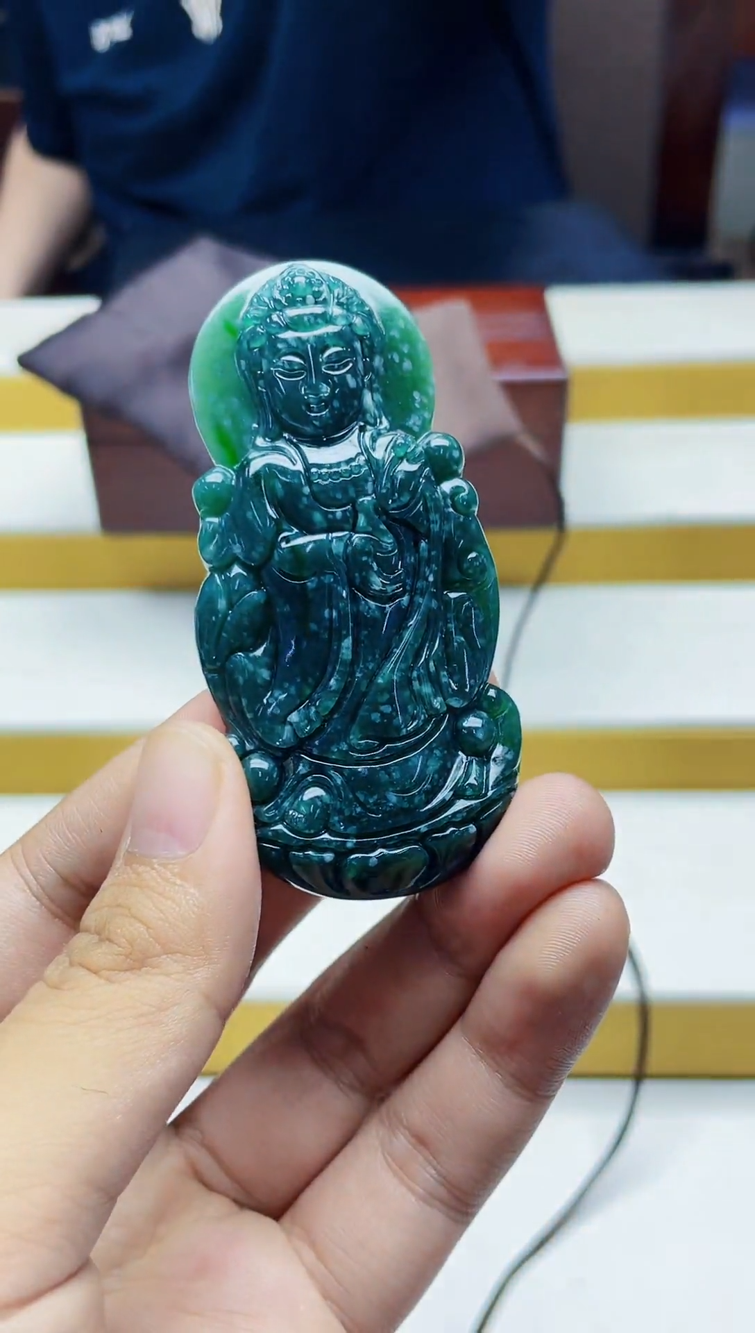 定制翡翠未镶嵌毛货07030020多样性发其一