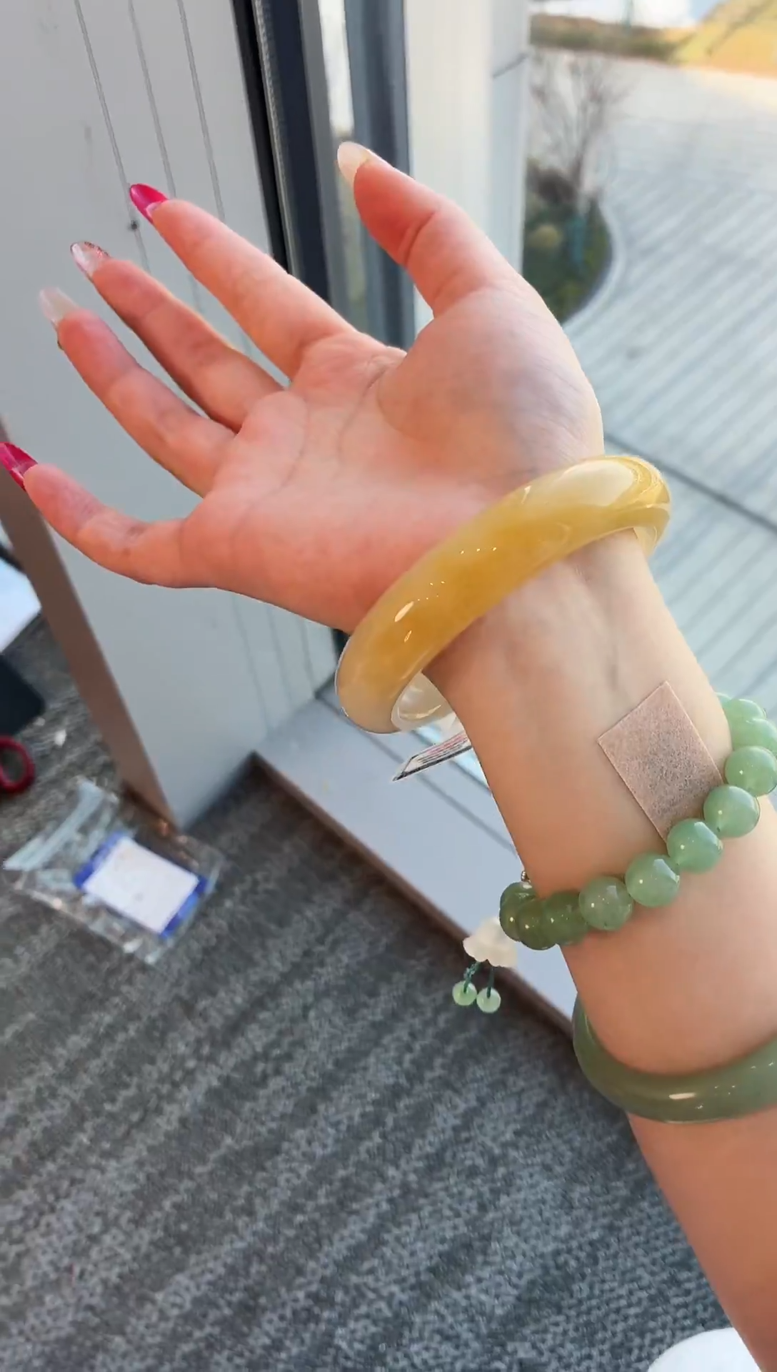 未镶嵌手镯石英质玉8.58