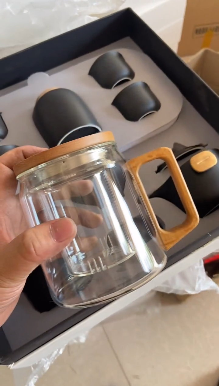 杯无运费险有瑕疵的摄影的产品有使用过的痕迹有点脏介意勿拍