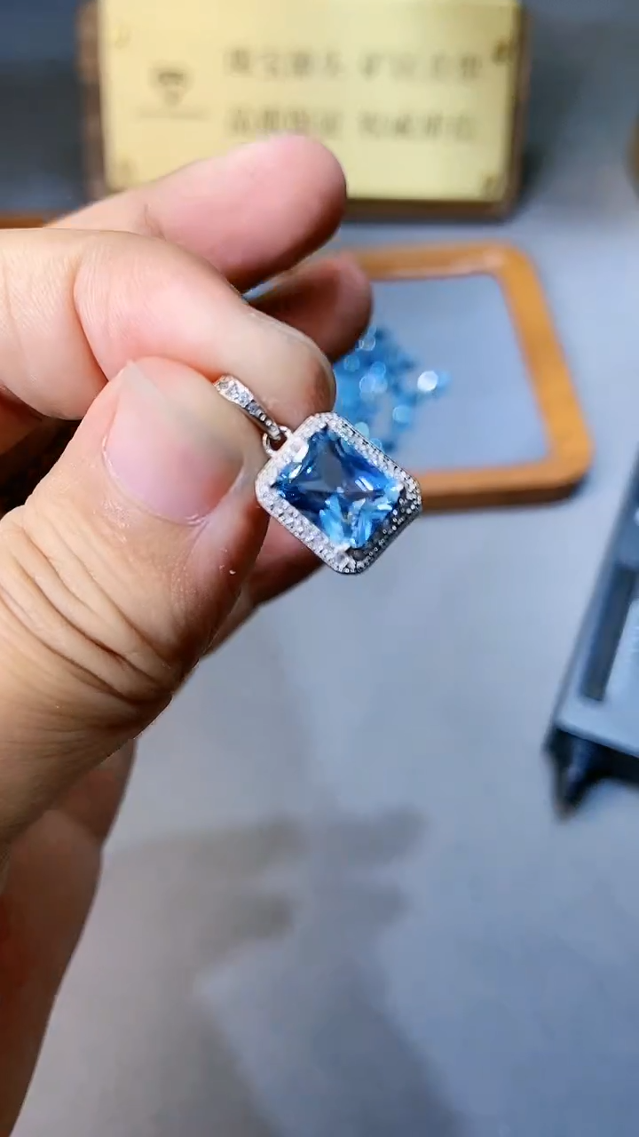 【闪购商品】海蓝宝石颈饰银S925镶嵌1564