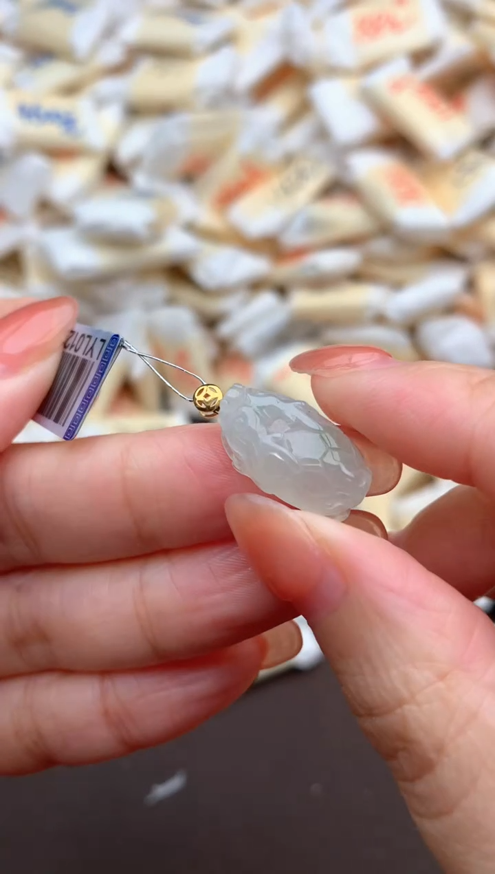 【闪购商品】翡翠挂件18K金镶嵌一