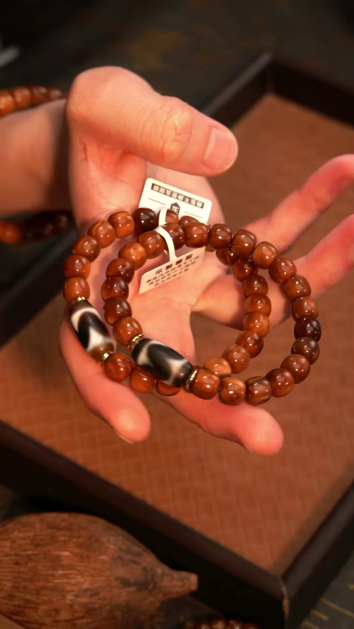 手串库克红棕老型8x9mm配天-珠