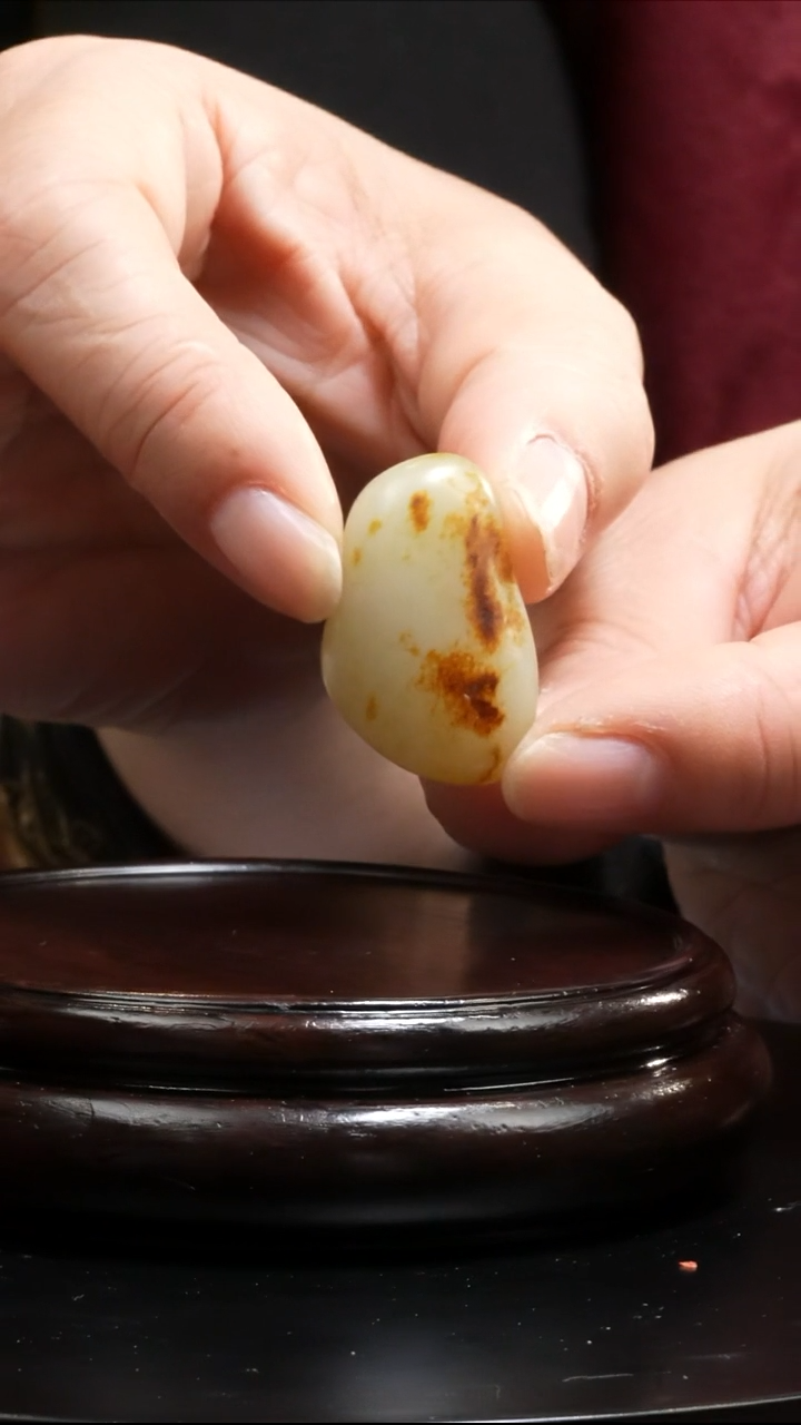 【闪购商品】和田玉吊坠(不含链)未镶嵌16.1克和田玉原石