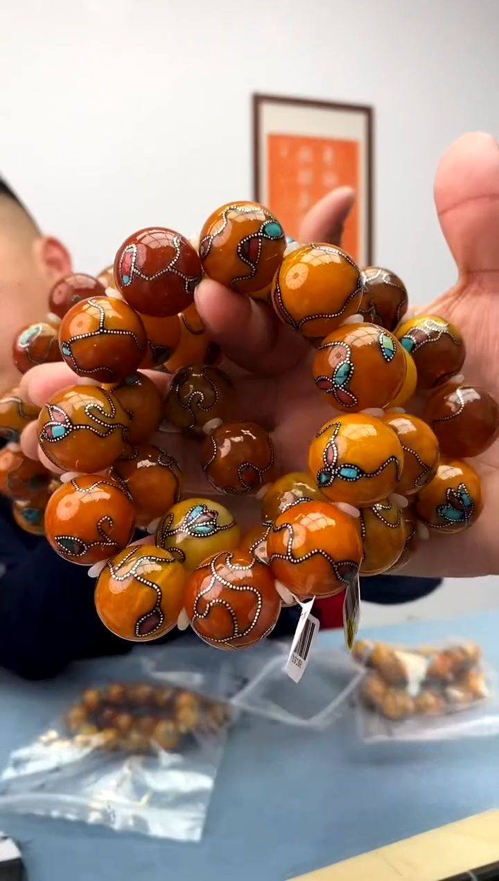 【闪购商品】蜜蜡珠宝奇石未镶嵌假一罚十，多样性发一件