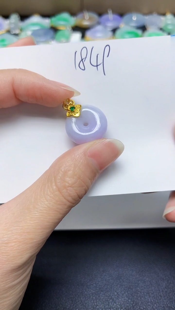 翡翠未镶嵌颈饰 天然缅甸翡翠A货