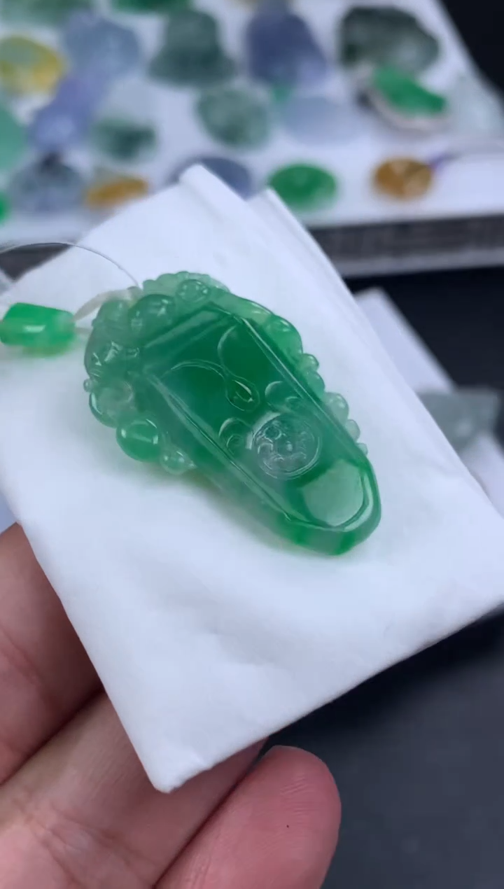 【闪购商品】定制翡翠未镶嵌翡翠