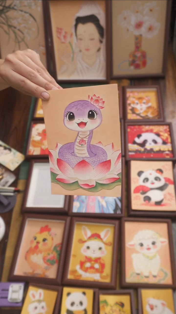 国画7寸莲花小蛇111