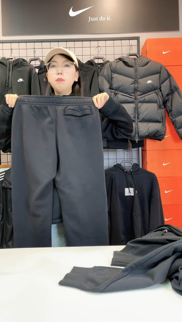 2708 黑色加绒直筒长裤L码130斤-150斤不退换 