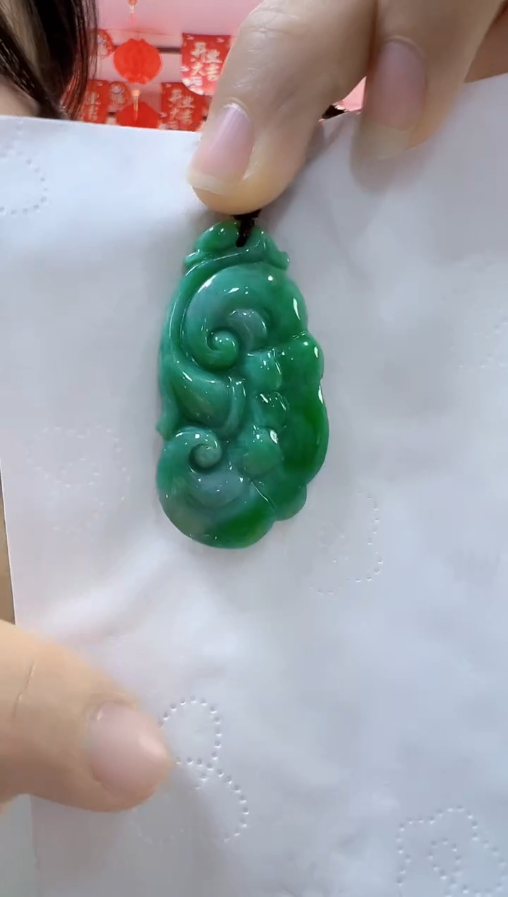 【闪购商品】翡翠颈饰未镶嵌孤品如意