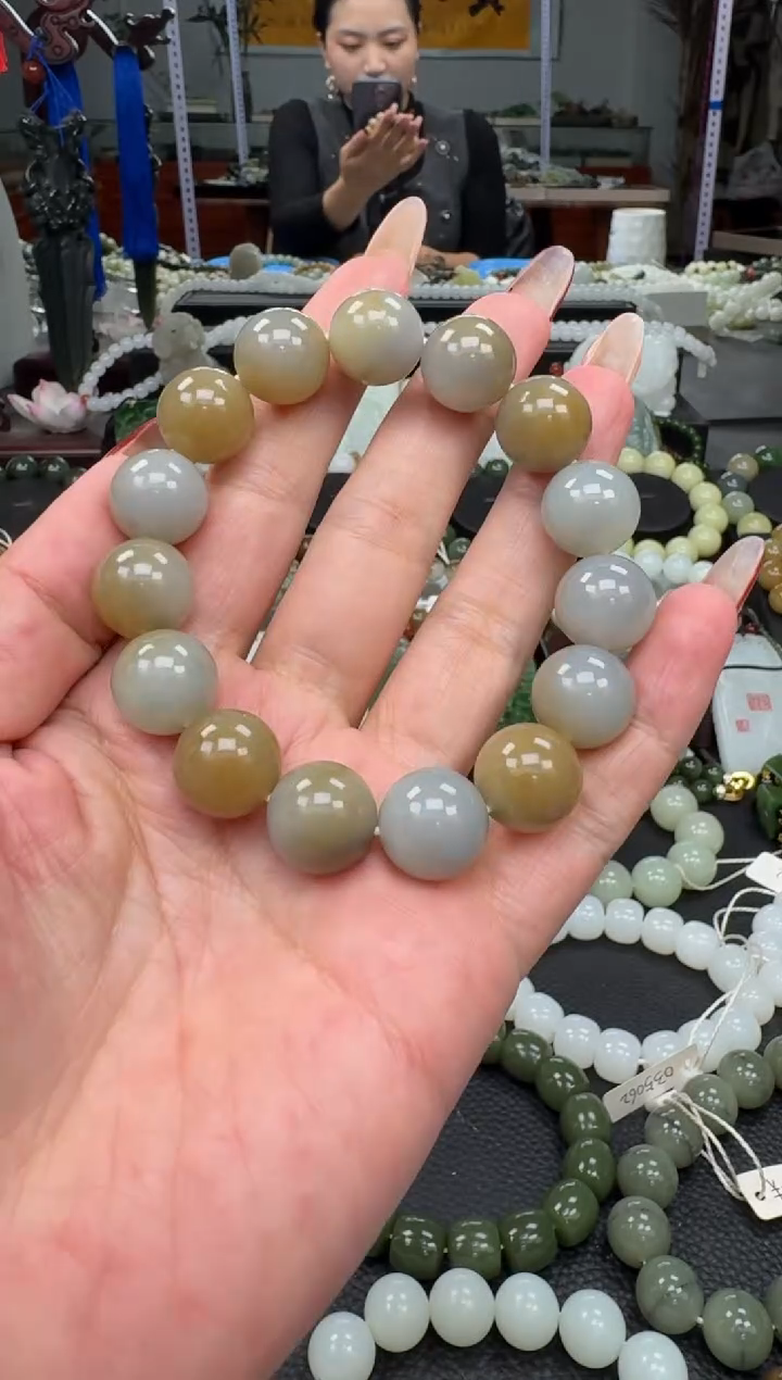 未镶嵌手串和田玉新疆楼兰三色卡14