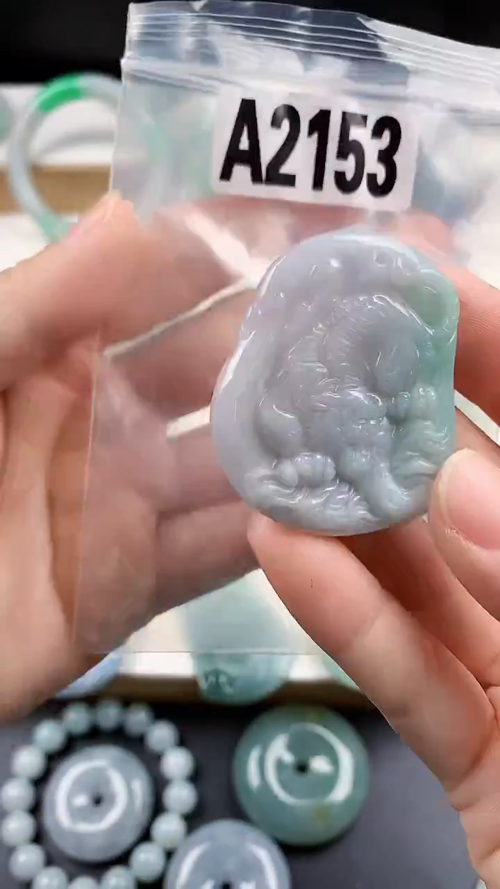 颈饰未镶嵌翡翠天然翡翠吊坠挂件